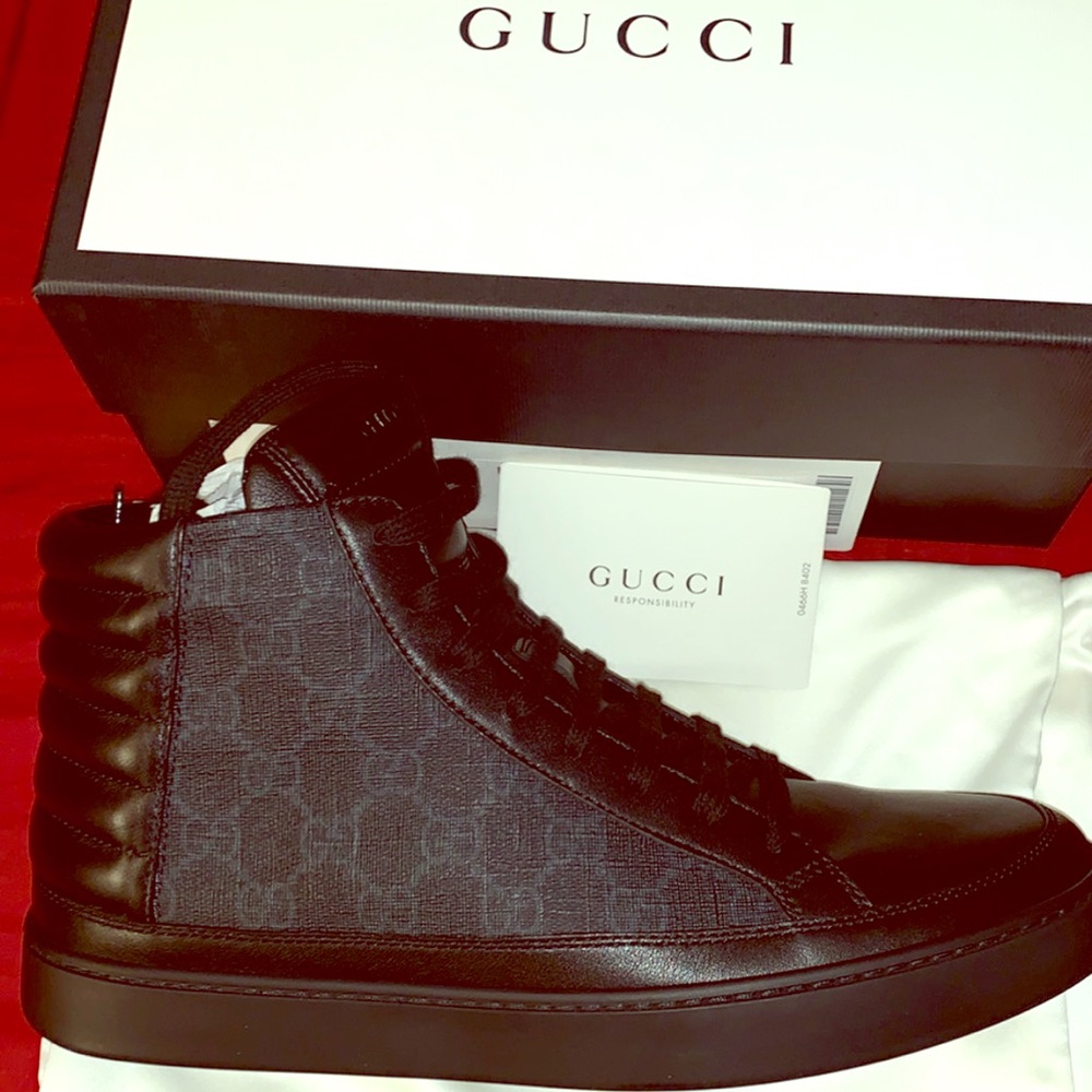Gucci supreme sneakers high top